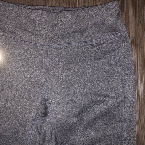 GREY PERFORMANCE LEGGINGS - Picture 4 of 4